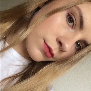 Meet your Posher, Kacey